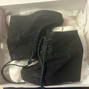 Womens heel boots